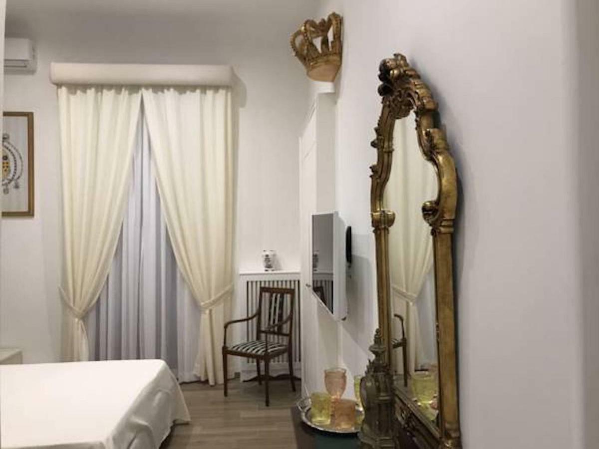 Bed and Breakfast Royal Gismonda Nápoles Exterior foto